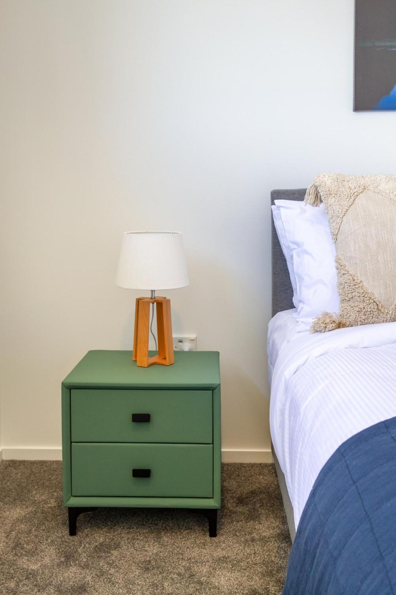 Conveniently Located 2Br Townhouse In West Akl Lejlighed Auckland Eksteriør billede