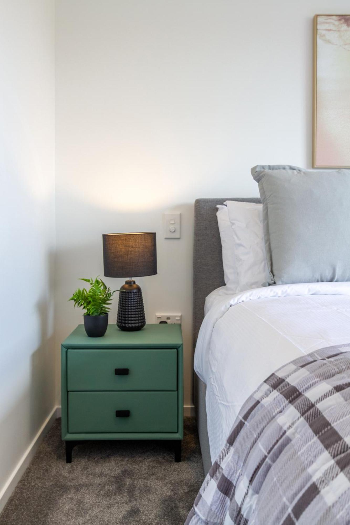 Conveniently Located 2Br Townhouse In West Akl Lejlighed Auckland Eksteriør billede