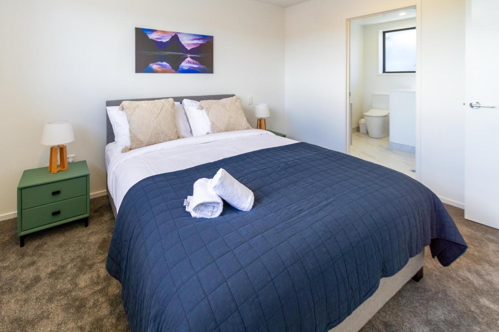 Conveniently Located 2Br Townhouse In West Akl Lejlighed Auckland Eksteriør billede