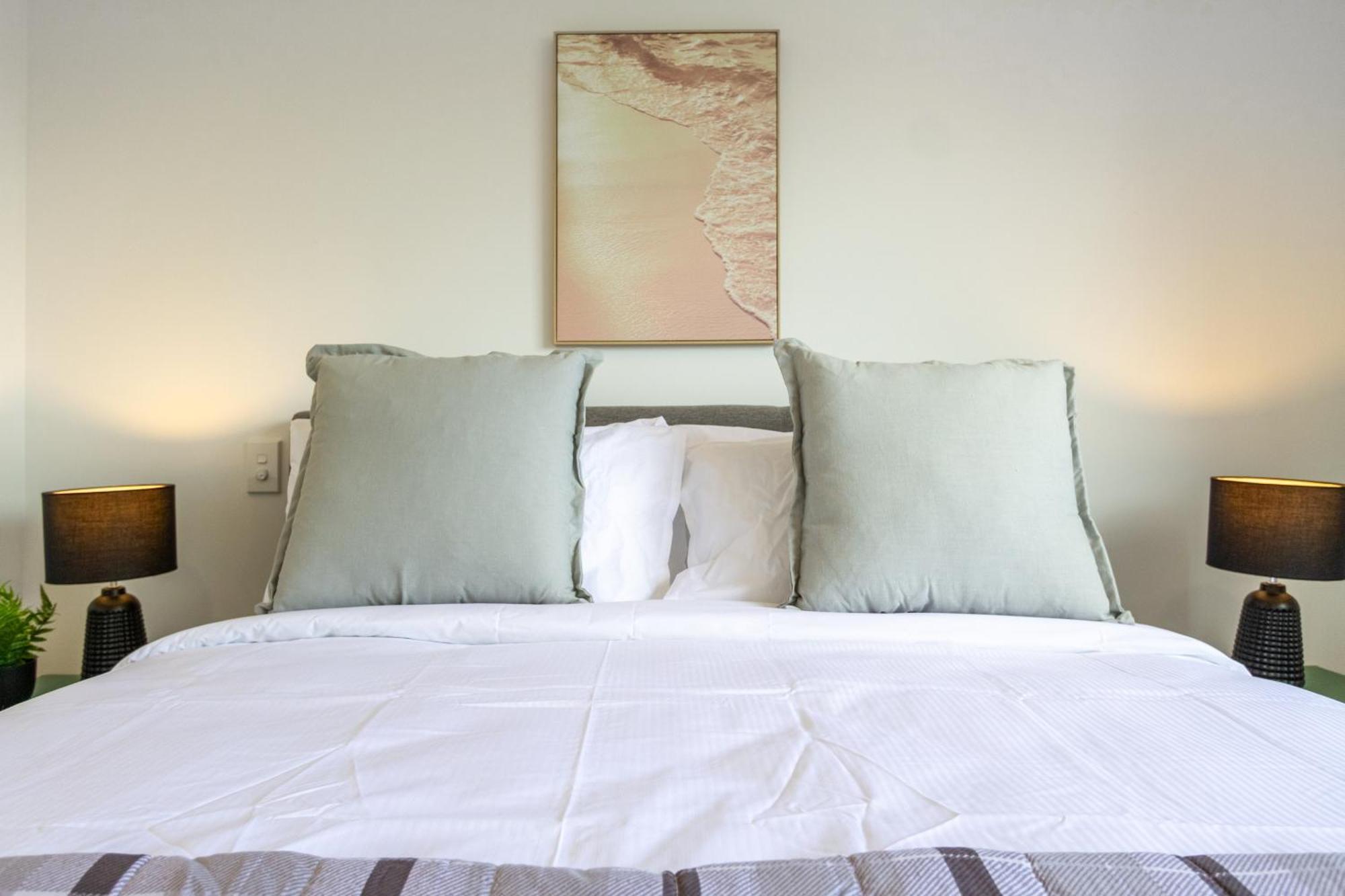 Conveniently Located 2Br Townhouse In West Akl Lejlighed Auckland Eksteriør billede