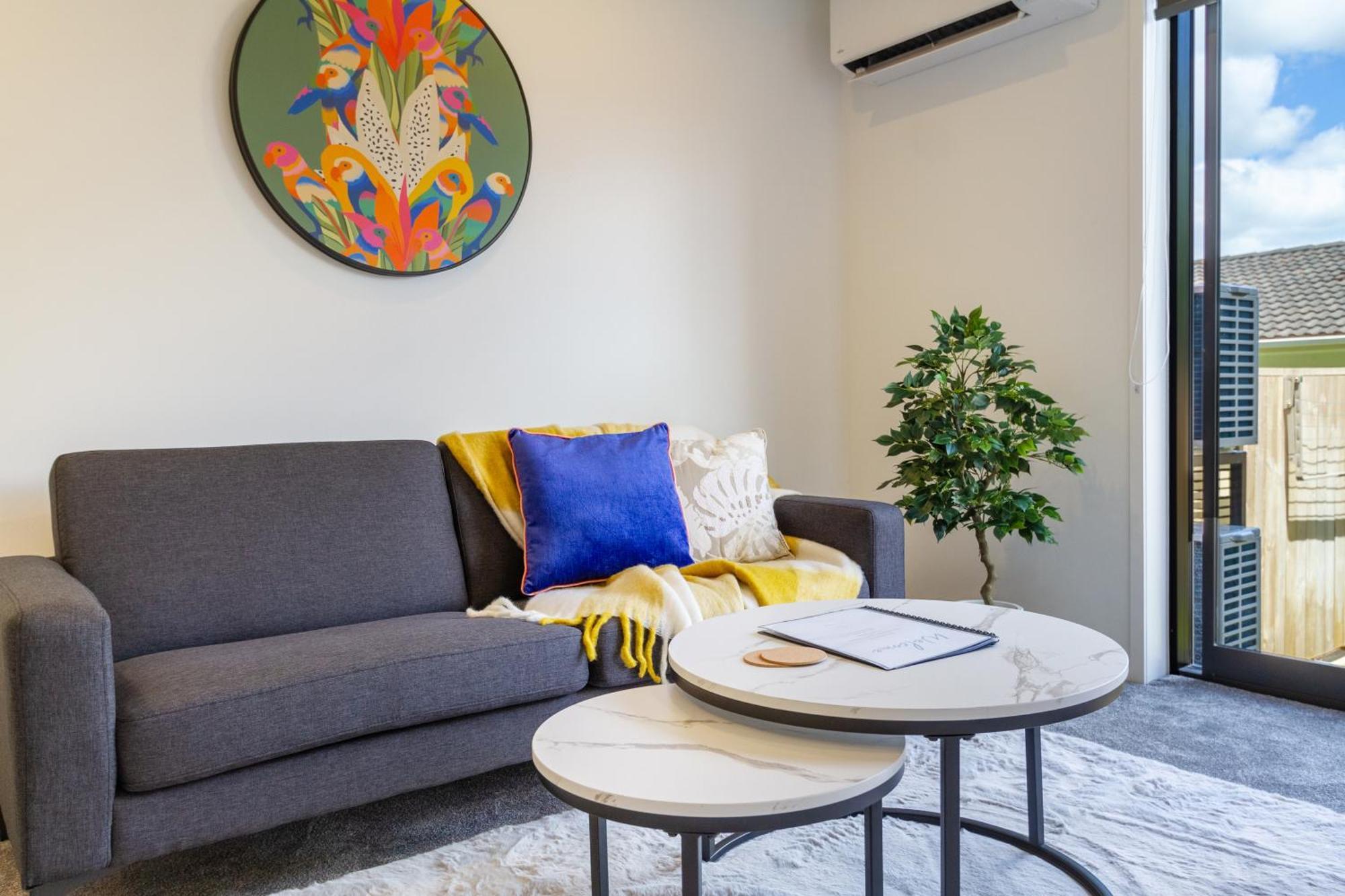 Conveniently Located 2Br Townhouse In West Akl Lejlighed Auckland Eksteriør billede