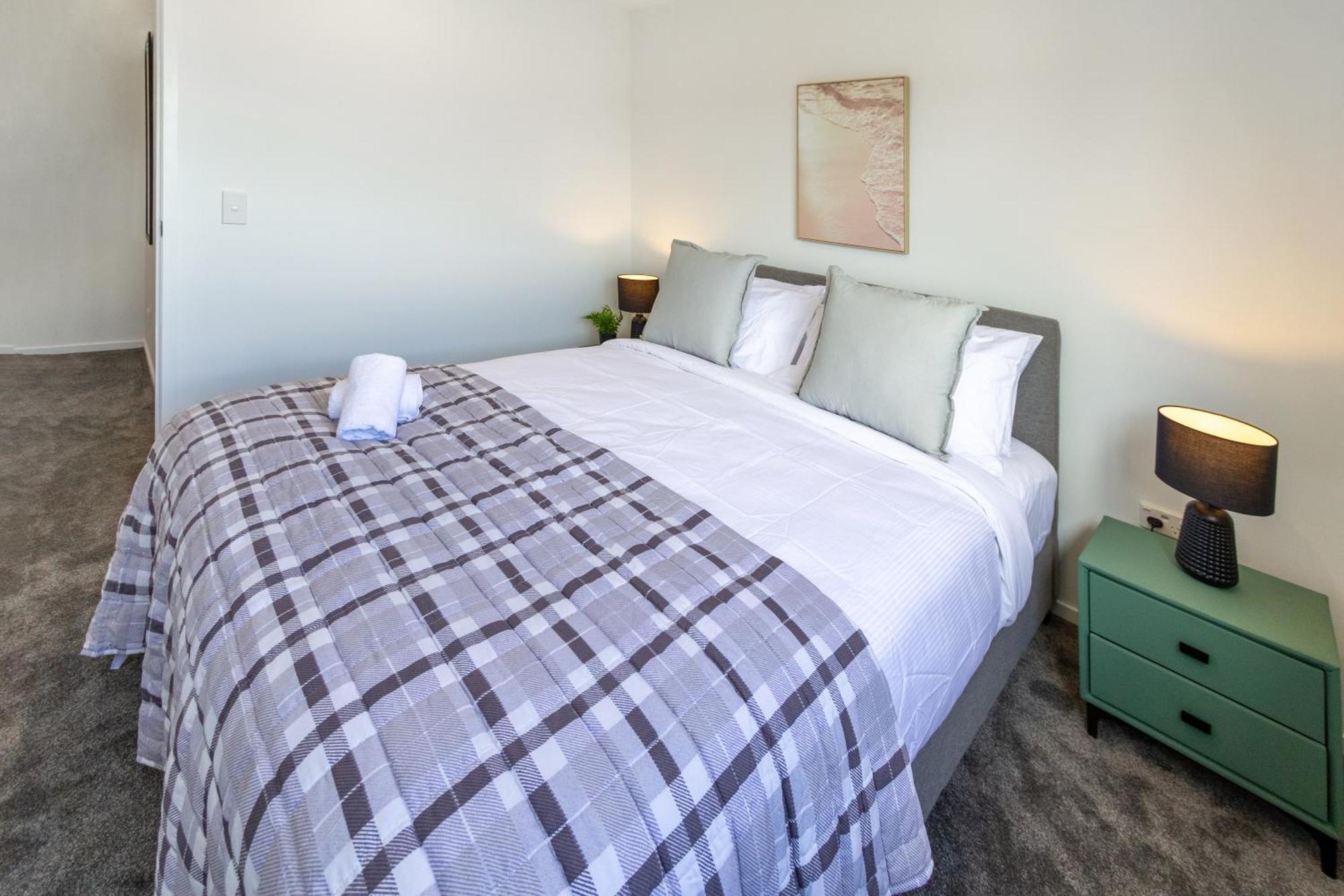 Conveniently Located 2Br Townhouse In West Akl Lejlighed Auckland Eksteriør billede